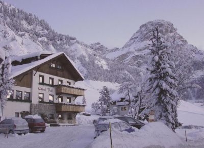  Hotel Pensione Pcëi